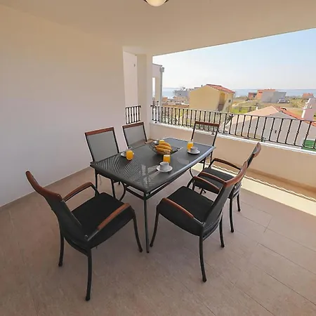 Stunning In Nyaraló *