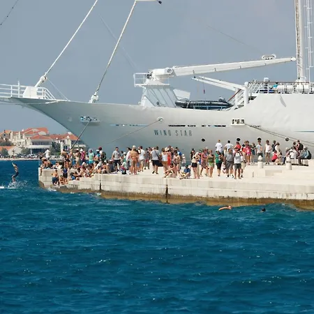 Nyaraló Stunning In